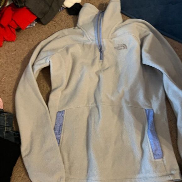 North face small grey blouse - Picture 2 of 6